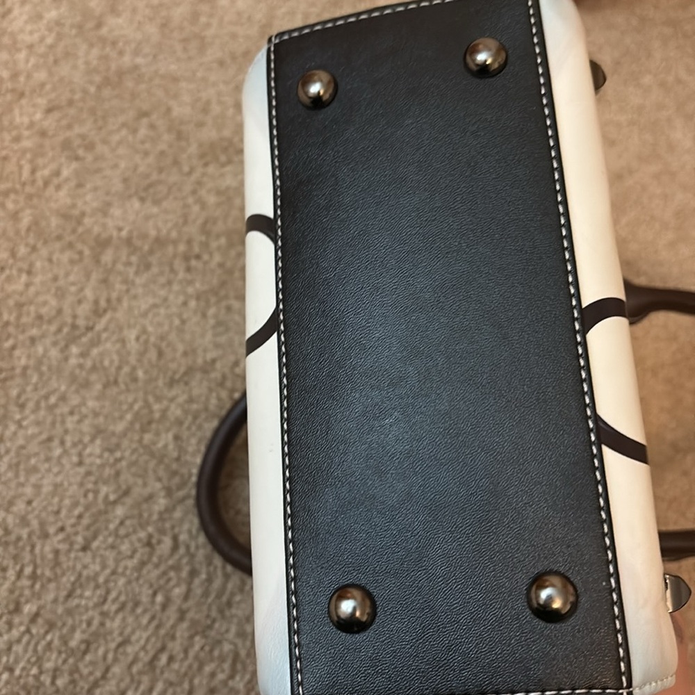 Black & White Cat Studded Handbag Purse w/ Brown Handles - Picture 6 of 10